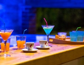 Cocktail-Beach Bar "MVR"