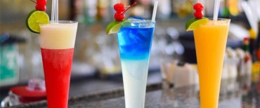 Cocktail-Beach Bar "MVR"